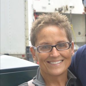 Meet your Posher, Pam